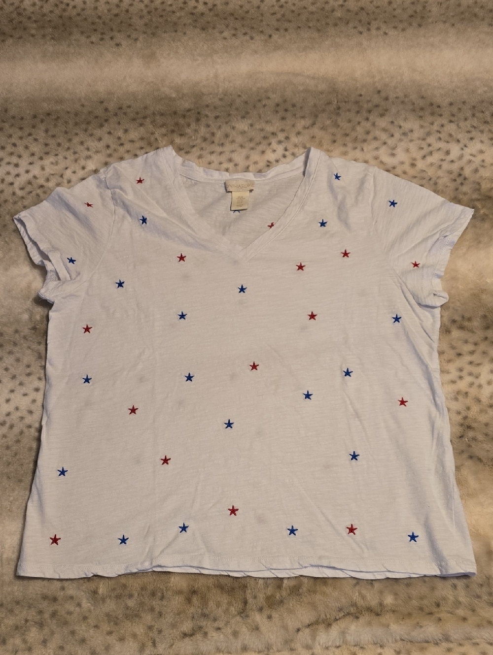 Cynthia Rowley White V-neck Tee with Embroidered Stats - XL